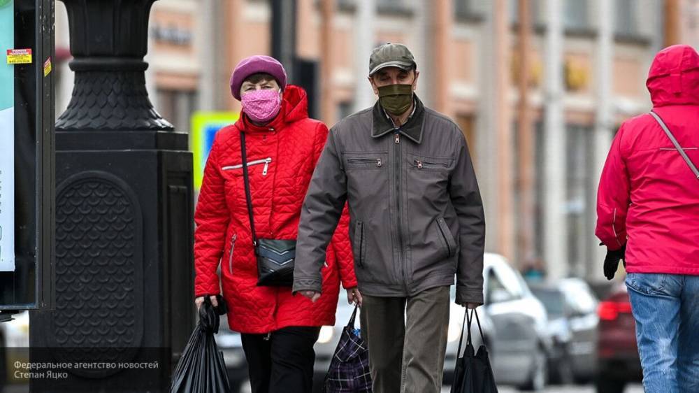 Власти Москвы с 12 мая обязали горожан везде носить маски и перчатки - inforeactor.ru - Москва