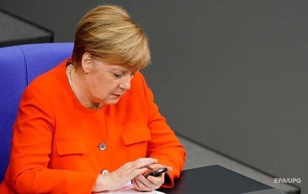 Ангела Меркель - Хакеры читали почту Меркель - СМИ - korrespondent.net - Германия