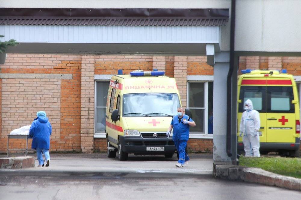 Второй пациент с коронавирусом умер в Крыму - vm.ru - Симферополь - республика Крым