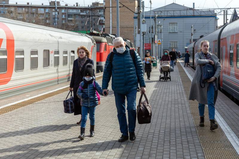 Москвичи смогут приобрести маски и перчатки на станциях МЦК и МЦД - vm.ru - территория Отмечавшееся Направление