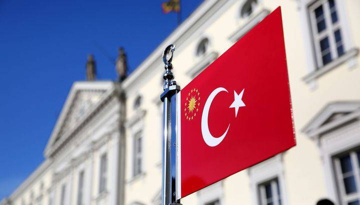 Турция вложит 2,8 миллиарда долларов в капитал ряда госбанков - vesti.ru - Турция