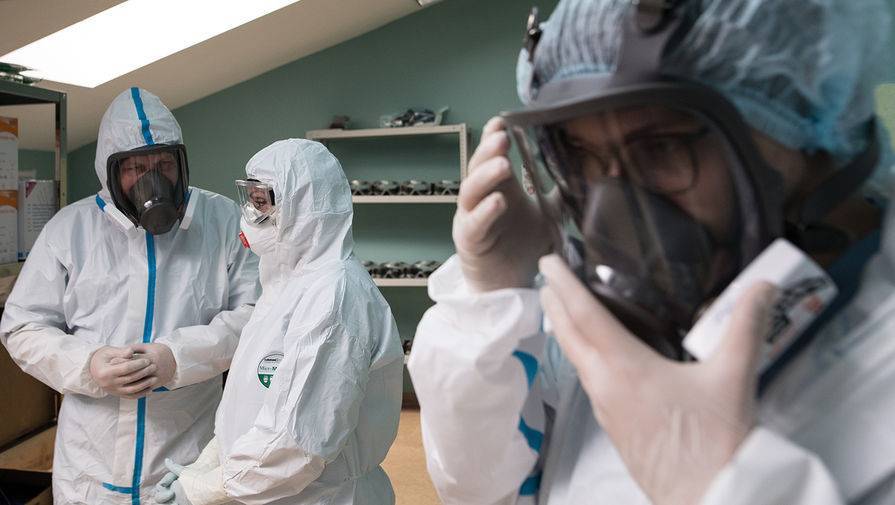 Число летальных исходов из-за COVID в Британии превысило 31 тысячу человек - gazeta.ru - Англия - Ухань