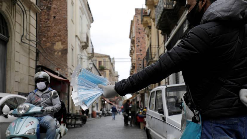 В Италии за сутки скончались 243 человека с коронавирусом - russian.rt.com - Франция - Италия