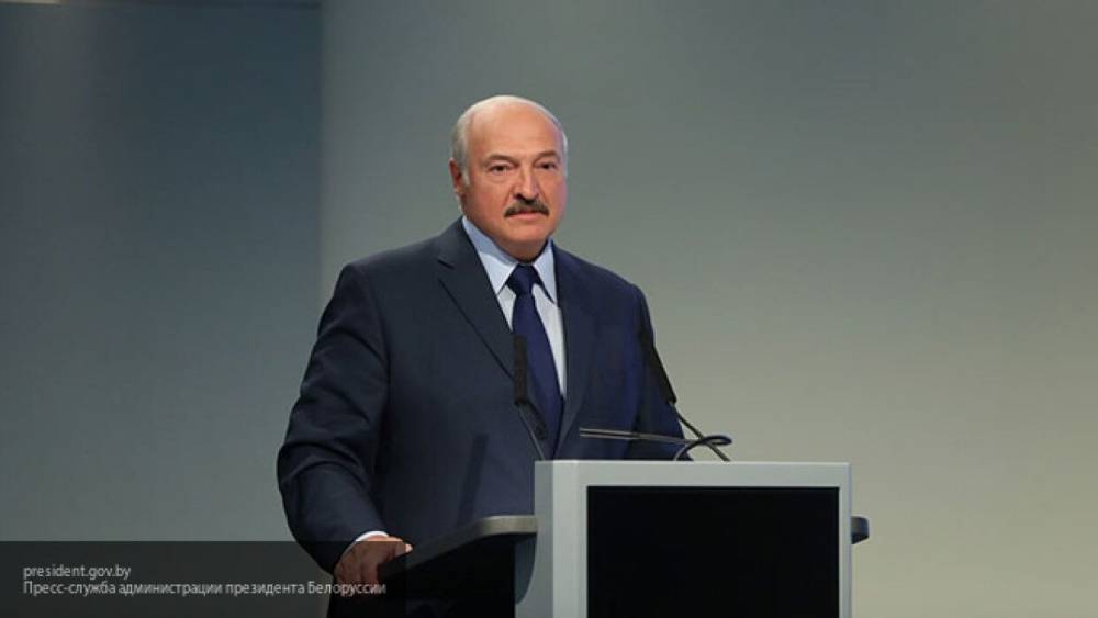Александр Лукашенко - Лукашенко призвал не торопиться осуждать Белоруссию за проведение парада Победы - inforeactor.ru - Белоруссия
