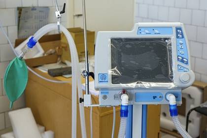 Аппарат ИВЛ стал причиной пожара в больнице для зараженных коронавирусом - lenta.ru - Москва