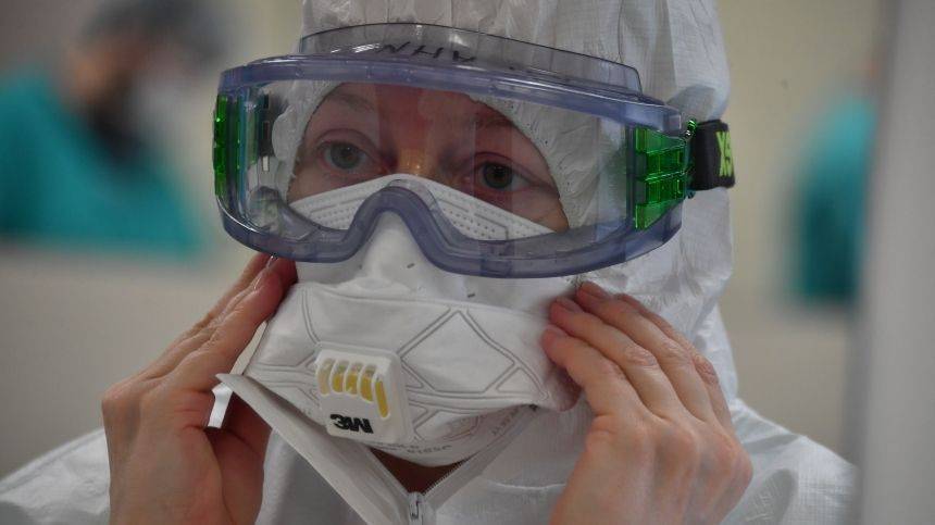 Виктор Ларичев - Вирусолог назвал более эффективное средство защиты от СОVID-19, чем маски - 5-tv.ru - Москва