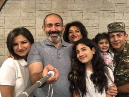 Премьер-министр Армении и члены его семьи заразились коронавирусом - eadaily.com - Армения