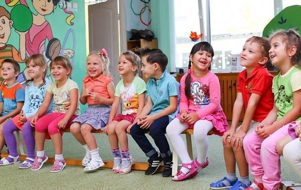 Международный день защиты детей отмечают 1 июня - korrespondent.net - Украина - Париж