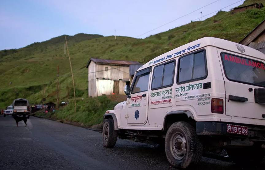 В ДТП с автобусом и грузовиком в Непале погибли 12 человек - ont.by - Индия - Непал