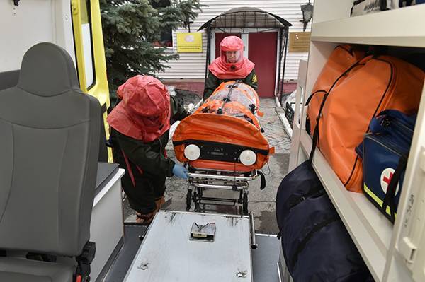 Выпрыгнули из окна: в Лабытнанги два пациента с коронавирусом сбежали из больницы - nakanune.ru - Россия