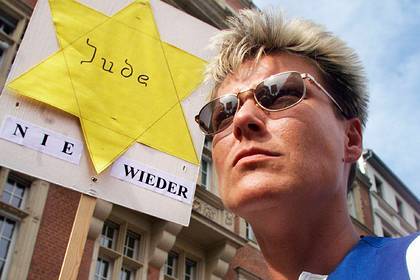 На протестах в Германии запретили желтую Звезду Давида - lenta.ru - Германия