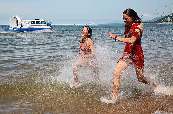 Туристы смогут поехать за границу не раньше конца августа - pnp.ru - Россия - республика Крым - Сочи
