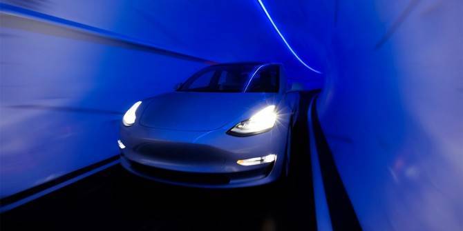 Tesla выпустит новый электрокар для езды по подземным тоннелям - autostat.ru - штат Калифорния