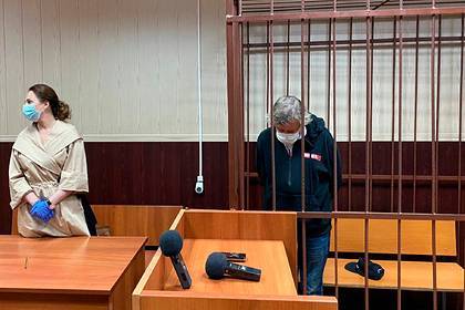 Стало известно о скандале Ефремова в его любимом заведении за отказ налить - lenta.ru - Москва