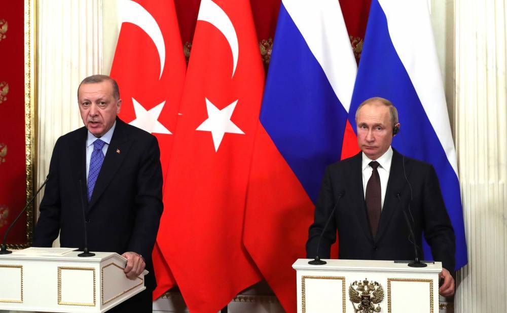 Владимир Путин - Тайип Эрдоган - Реджеп Тайип Эрдоган - Путин и Эрдоган обсудили по телефону ситуацию в Ливии - vm.ru - Россия - Турция - Ливия