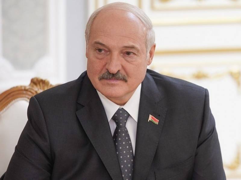 Александр Лукашенко - «На Канары и Гоа деньги есть»: Лукашенко приказал «прошерстить пузатых буржуев», обидевших простой народ - bloknot.ru - Белоруссия