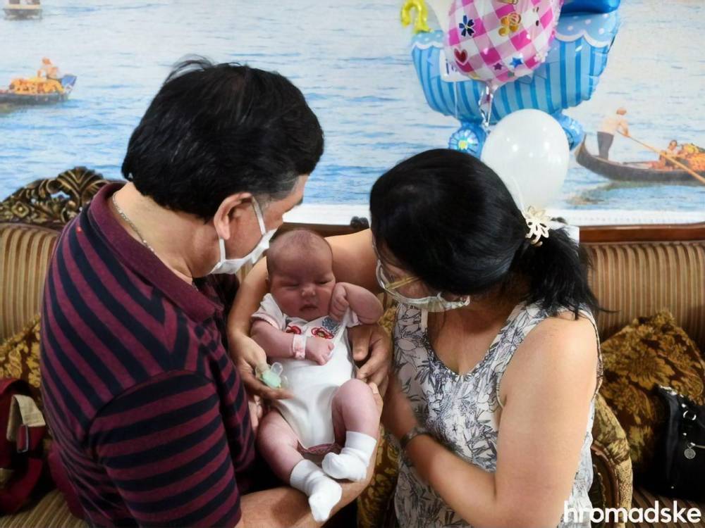 В киевском отеле "Венеция" остаются 52 ребенка от суррогатных матерей, которые ждут своих родителей - gordonua.com - Украина - Испания - Киев - Аргентина