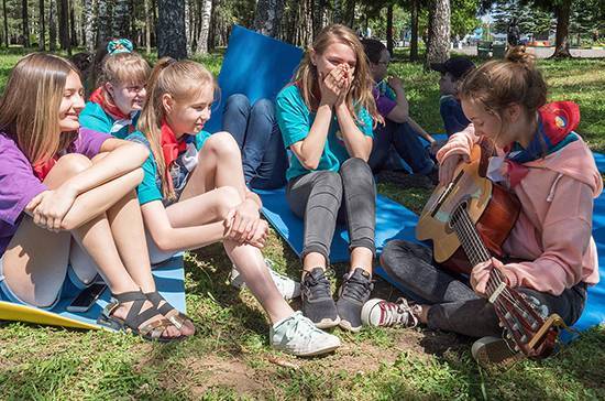 Владимир Путин - Путин поручил разработать требования к организации летнего отдыха для детей - pnp.ru - Россия