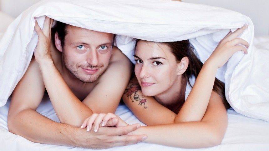 В Англии ввели запрет на секс между не живущими вместе людьми - 5-tv.ru - Англия