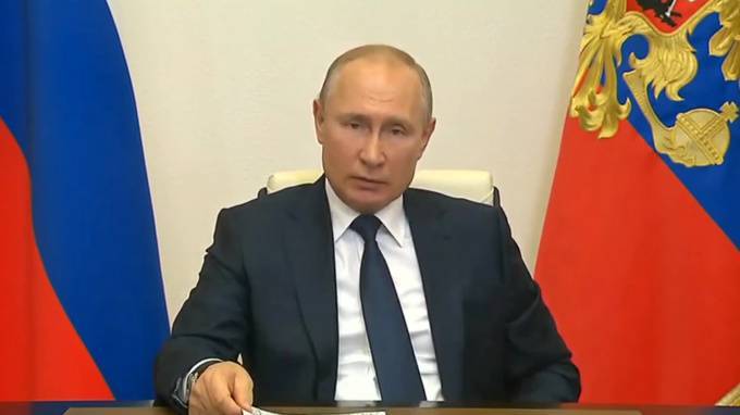 Владимир Путин - Путин объявил 24 июня и 1 июля нерабочими днями - piter.tv