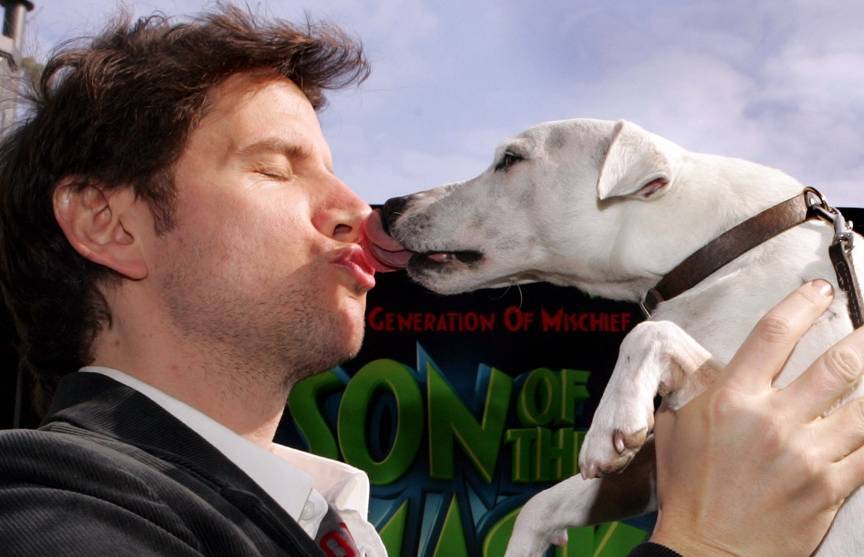 королева Марья - Насколько вредно целовать собаку, рассказали британские ученые - ont.by - Лондон