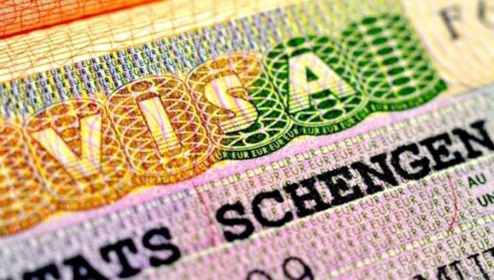 Названы примерные сроки возобновления выдачи виз в Европу - vesti.ru - Россия - Италия