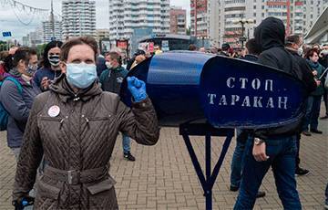 Reuters: По всей Беларуси прокатились протесты под лозунгом «Стоп таракан!» - charter97.org - Белоруссия - Минск