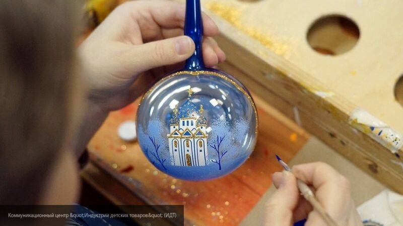 "Фабрика елочных игрушек": создадим шар в виде COVID-19 и поместим его в банку - nation-news.ru