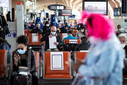 Бортпроводники дали советы путешествующим во время пандемии пассажирам - lenta.ru