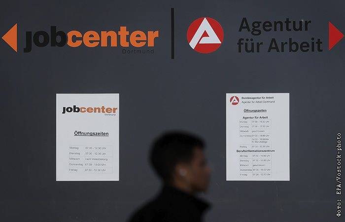 Детлеф Шеле - Безработица в Германии в мае достигла четырехлетнего максимума - interfax.ru - Москва - Германия