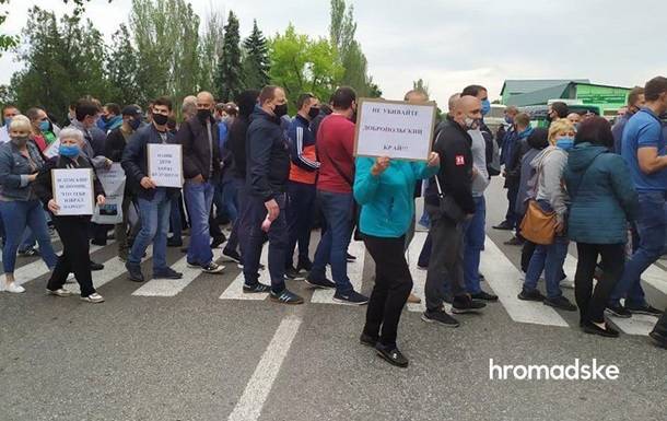 На Донетчине горняки митинговали из-за простоя шахты ДТЭК - korrespondent.net - Донецкая обл.