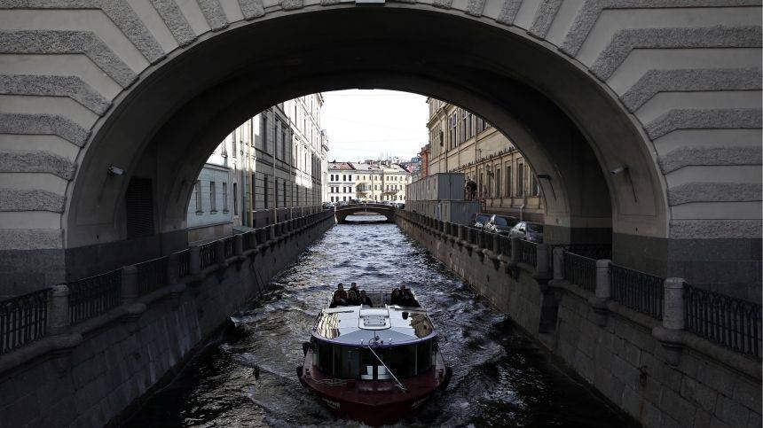 Стало известно, когда в Петербурге возобновятся прогулки по рекам и каналам - 5-tv.ru - Санкт-Петербург