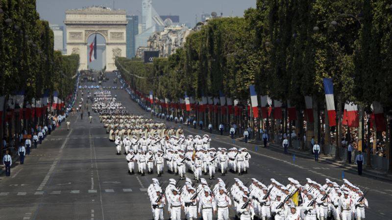 Франция отменила парад по случаю Дня взятия Бастилии - golos-ameriki.ru - Франция