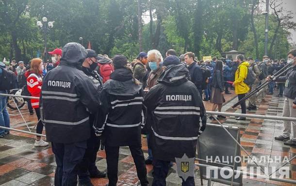 В Киеве и еще 11 областях усилены меры безопасности - korrespondent.net - Киев