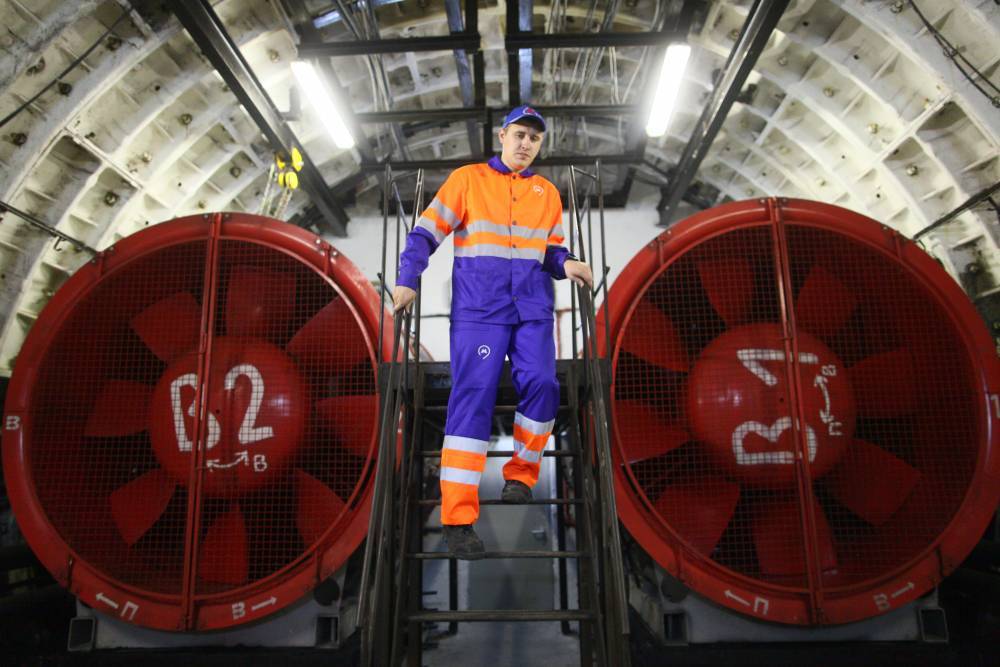 Максим Ликсутов - Вентиляционные шахты в столичном метро полностью модернизируют к 2023 году - vm.ru - Москва