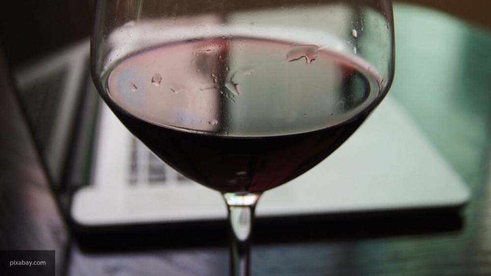 Британские исследователи выяснили, сколько алкоголя пьют люди в период самоизоляции - inforeactor.ru