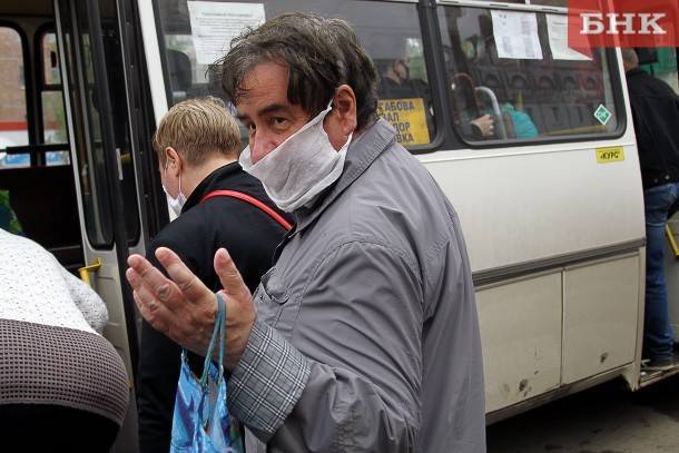 Не мямлить и не препираться: как в Сыктывкаре проводят рейды по соблюдению масочного режима в автобусах - bnkomi.ru - Сыктывкар