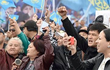 «Старик, уходи!»: в Казахстане вспыхнули массовые протесты - charter97.org - Казахстан