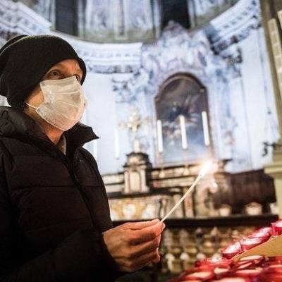 В РПЦ надеются, что прихожане будут приходить в храм только в масках - radiomayak.ru - Москва