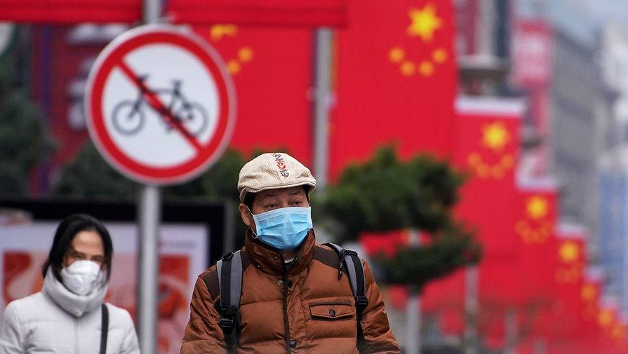 Во всех регионах Китая уровень эпидемической угрозы снизили до низкого - gazeta.ru - Китай - Ухань