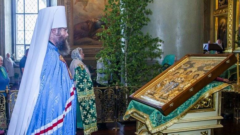 Православные христиане празднуют в воскресенье день Святой Троицы - newizv.ru - Россия - Москва