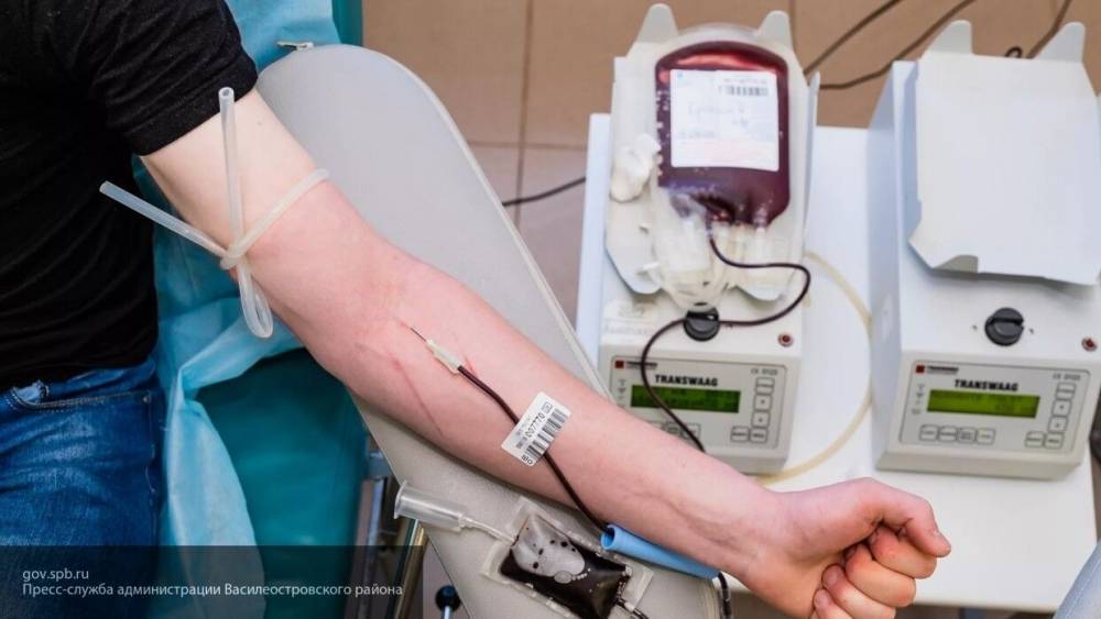 Анастасия Ракова - Плазму с антителами для пациентов с COVID-19 сдали более тысячи москвичей - nation-news.ru - Москва