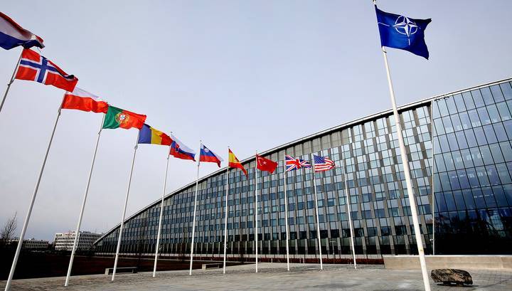 Йенс Шпан - Немецкий министр предложил создать "НАТО в области здравоохранения" - vesti.ru - Германия