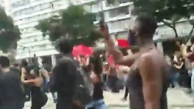 В Рио-де-Жанейро проходят акции протеста против расизма и фашизма - piter.tv - Бразилия - Рио-Де-Жанейро