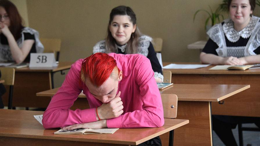 Выпускников предупредили о продающих ответы на ЕГЭ мошенниках - gazeta.ru