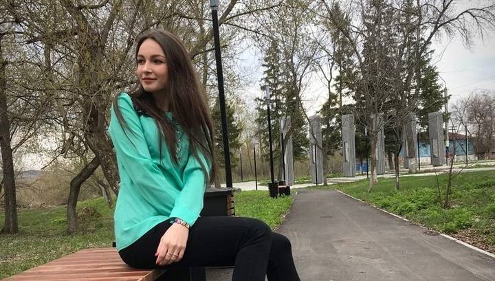 "Весь апрель мы ее не видели": мать рассказала об умершей от рака дочери-волонтере - vesti.ru - Ульяновская обл.