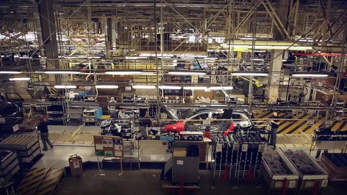 Завод Hyundai продолжит работать в две смены - piter.tv - Россия - Санкт-Петербург