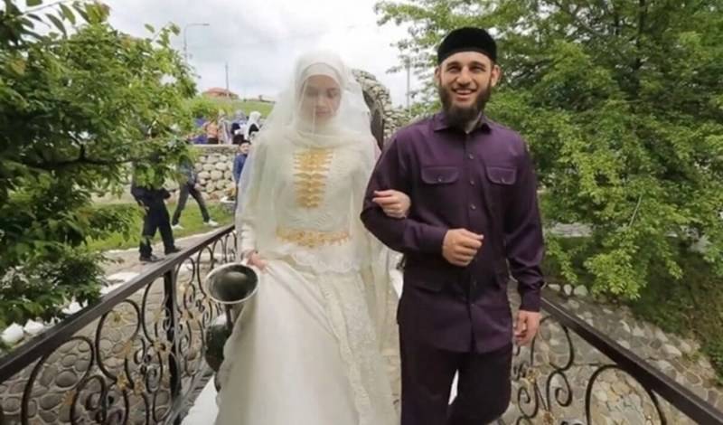 Ахмат-Хаджи Кадыров - Кадыров выделил деньги на выкуп невест нищим женихам - newizv.ru