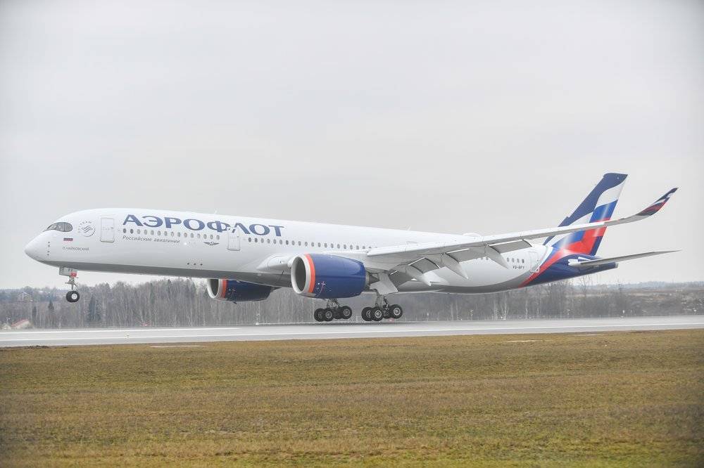 Минтранс заявил, что пока рано называть дату возобновления авиарейсов за рубеж - vm.ru - Россия