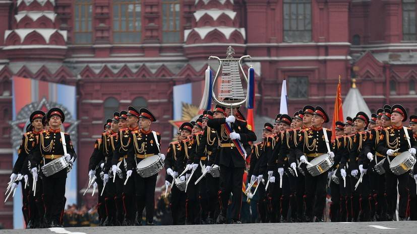 Военнослужащие ВВО возобновили тренировки парадных расчётов для участия в параде Победы - russian.rt.com - Сахалинская обл.